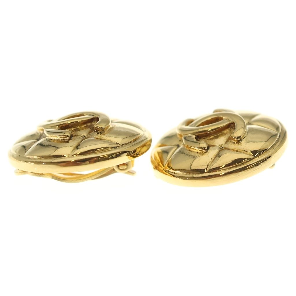 Chanel CC Logo Round Earrings Gold — view 4