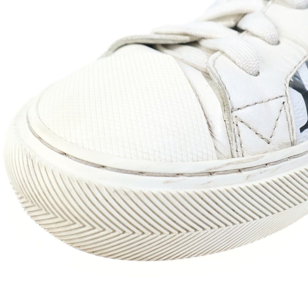 Louis Vuitton Monogram Tattoo Line Leather Low Cut Sneakers White — view 6