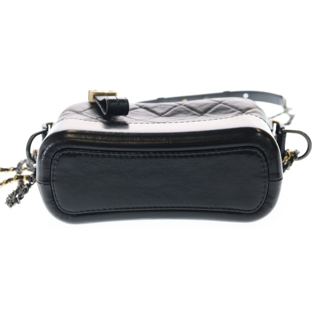 Chanel Gabriel de Small Shoulder Bag Black Leather Silver Gold — view 4
