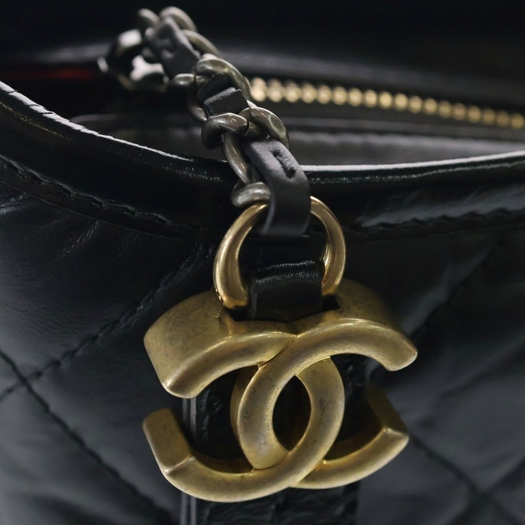 Chanel Gabriel de Small Shoulder Bag Black Leather Silver Gold — view 6