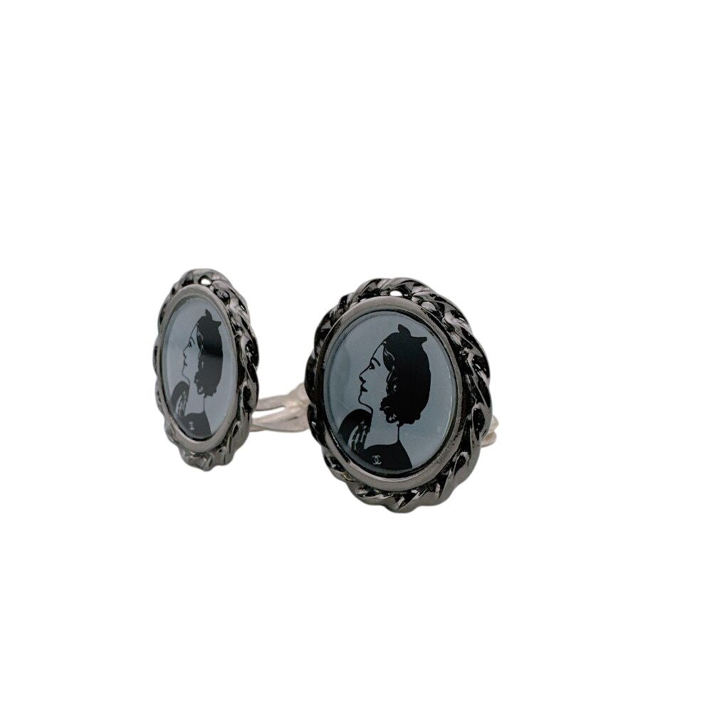 Chanel Mademoiselle Earrings Silver — view 2