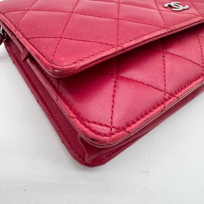 Chanel First Come Served Chain Wallet Lambskin Quilted CC Logo Shoulder Bag — view 7