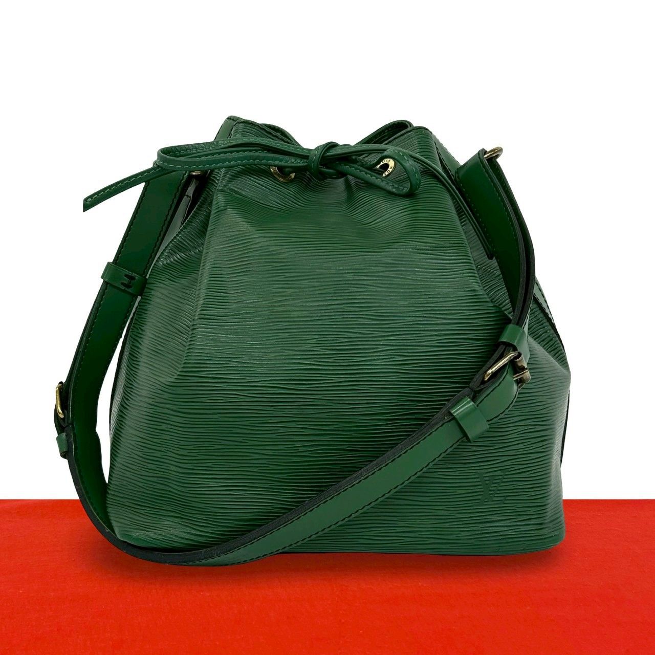 Louis Vuitton Vintage Petit Noe Epi Leather Drawstring Shoulder Bag Borneo Green
