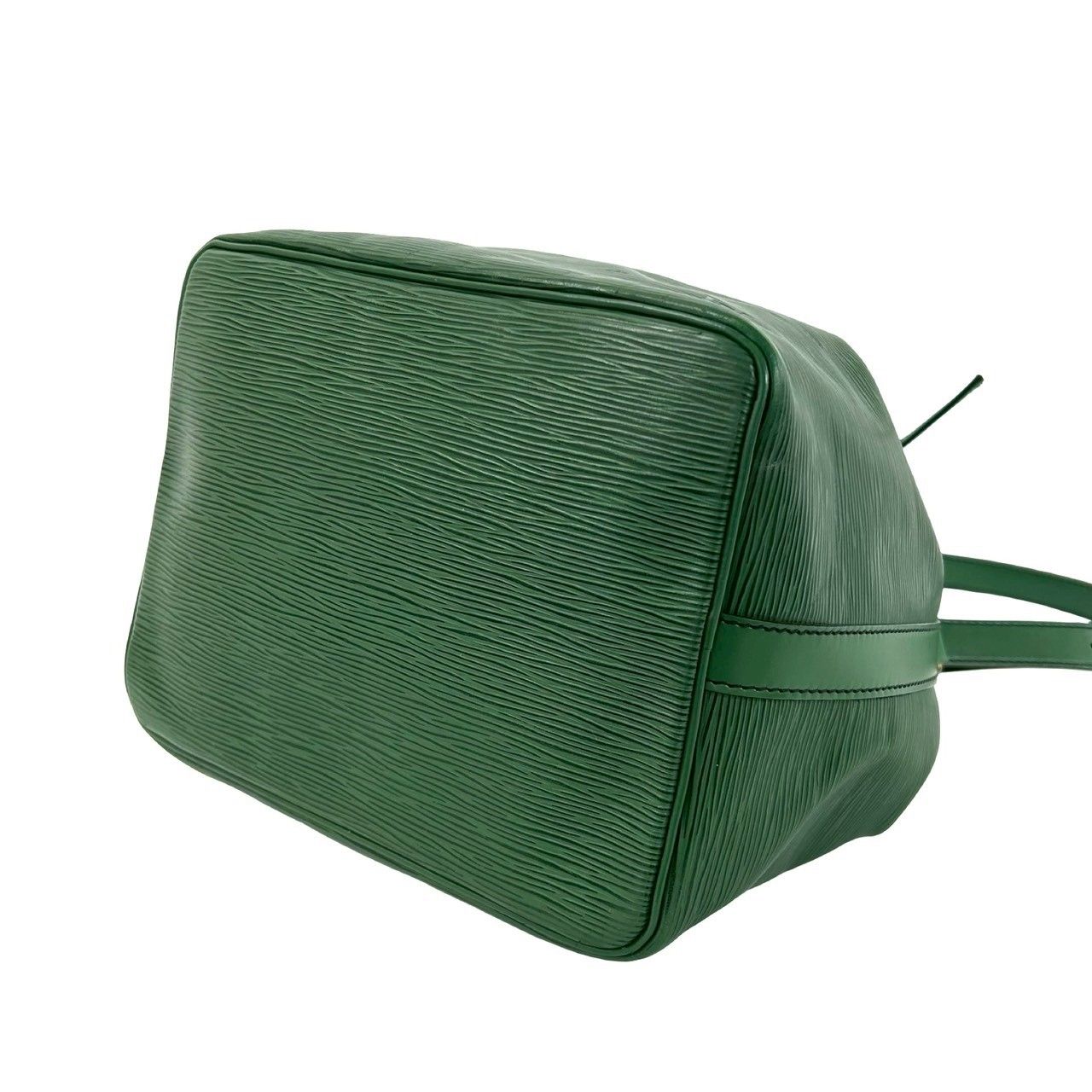 Louis Vuitton Vintage Petit Noe Epi Leather Drawstring Shoulder Bag Borneo Green — view 8