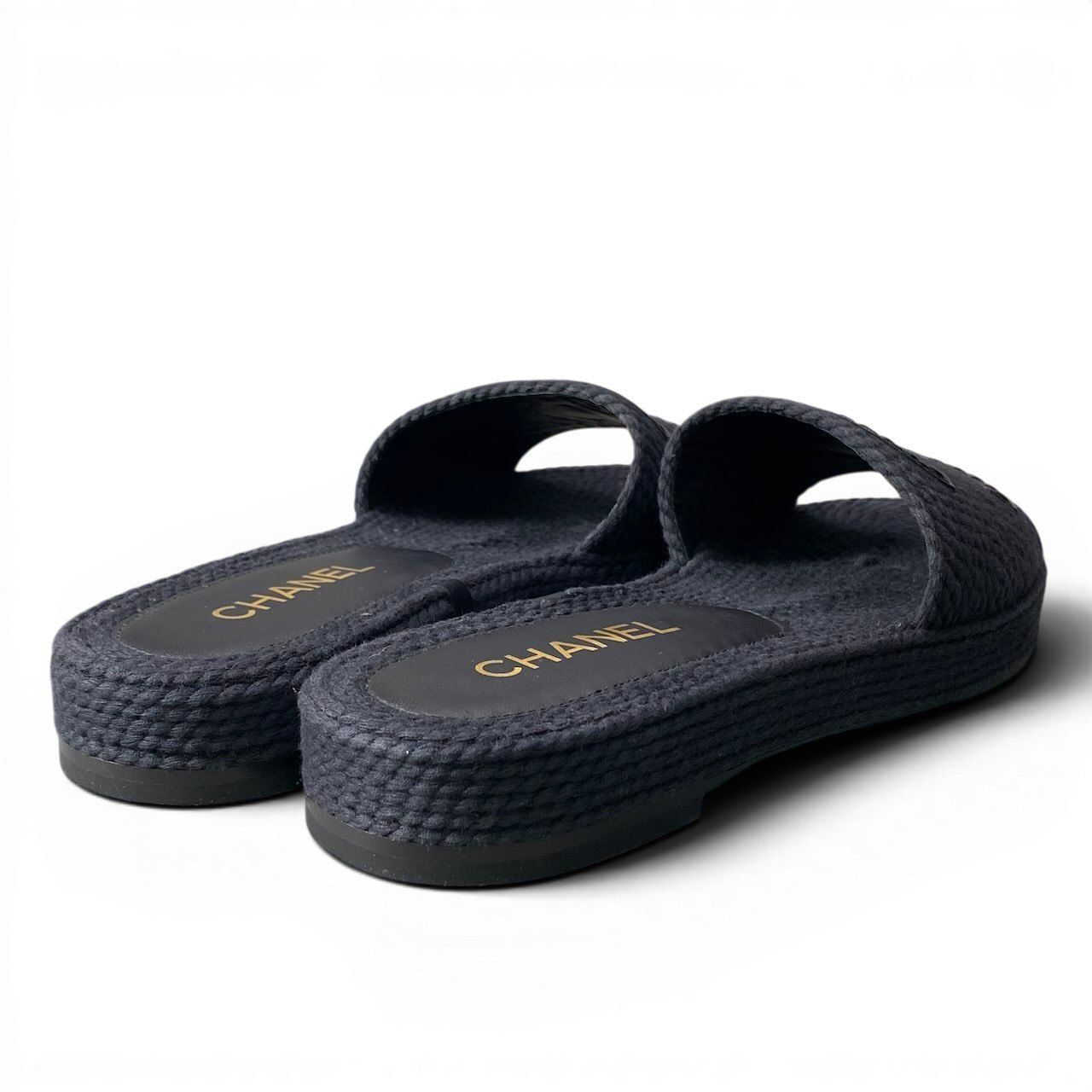 Chanel Cruise Line CC Logo Flat Sandals 39 Black — view 4