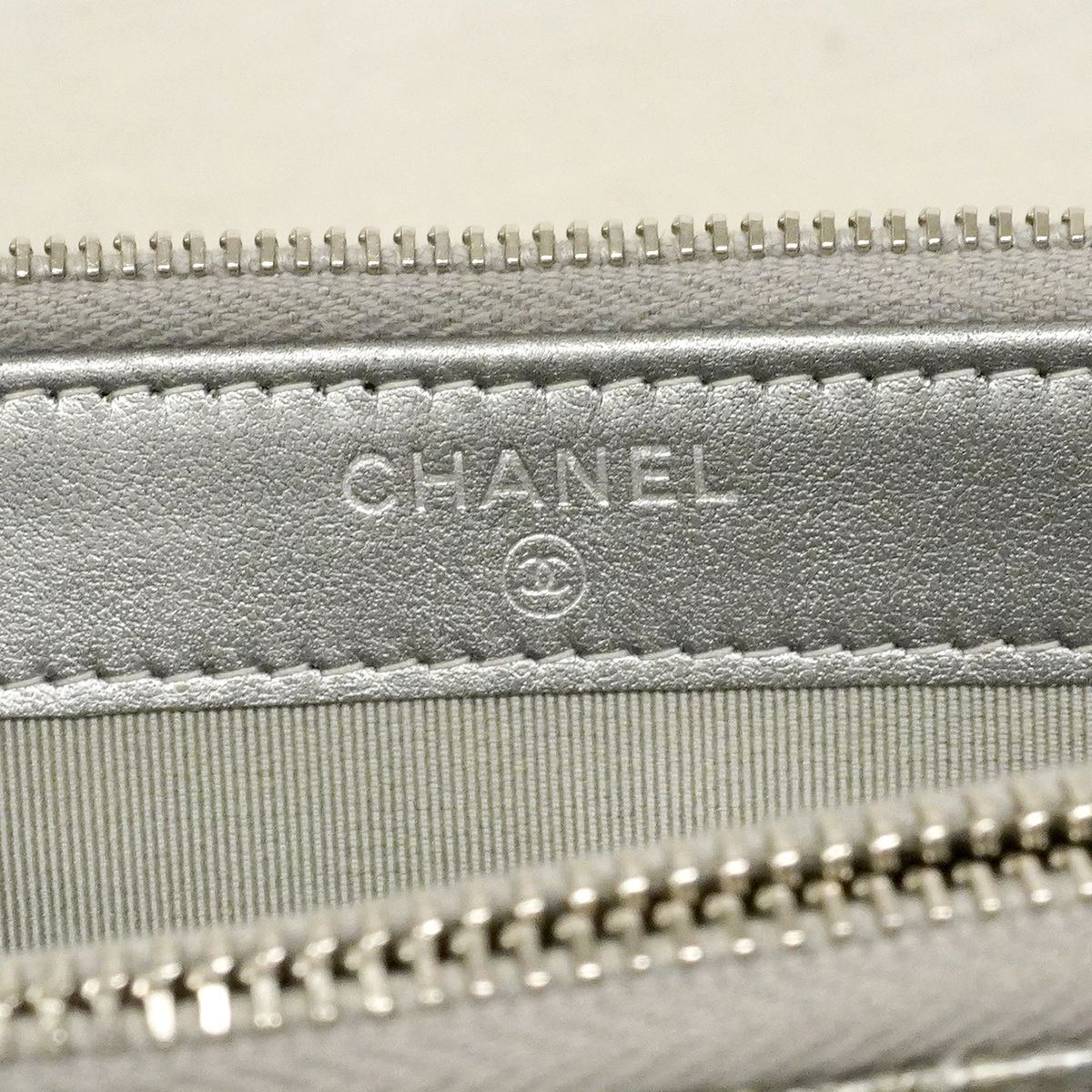 Chanel Shoulder Wallet Stitch Chez Blanc Coating Leather Silver — view 5