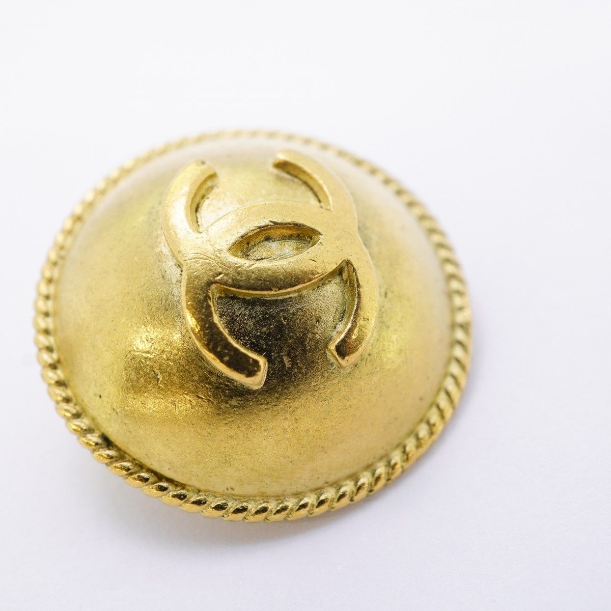 Chanel Earrings Vintage CC Logo Round — view 7