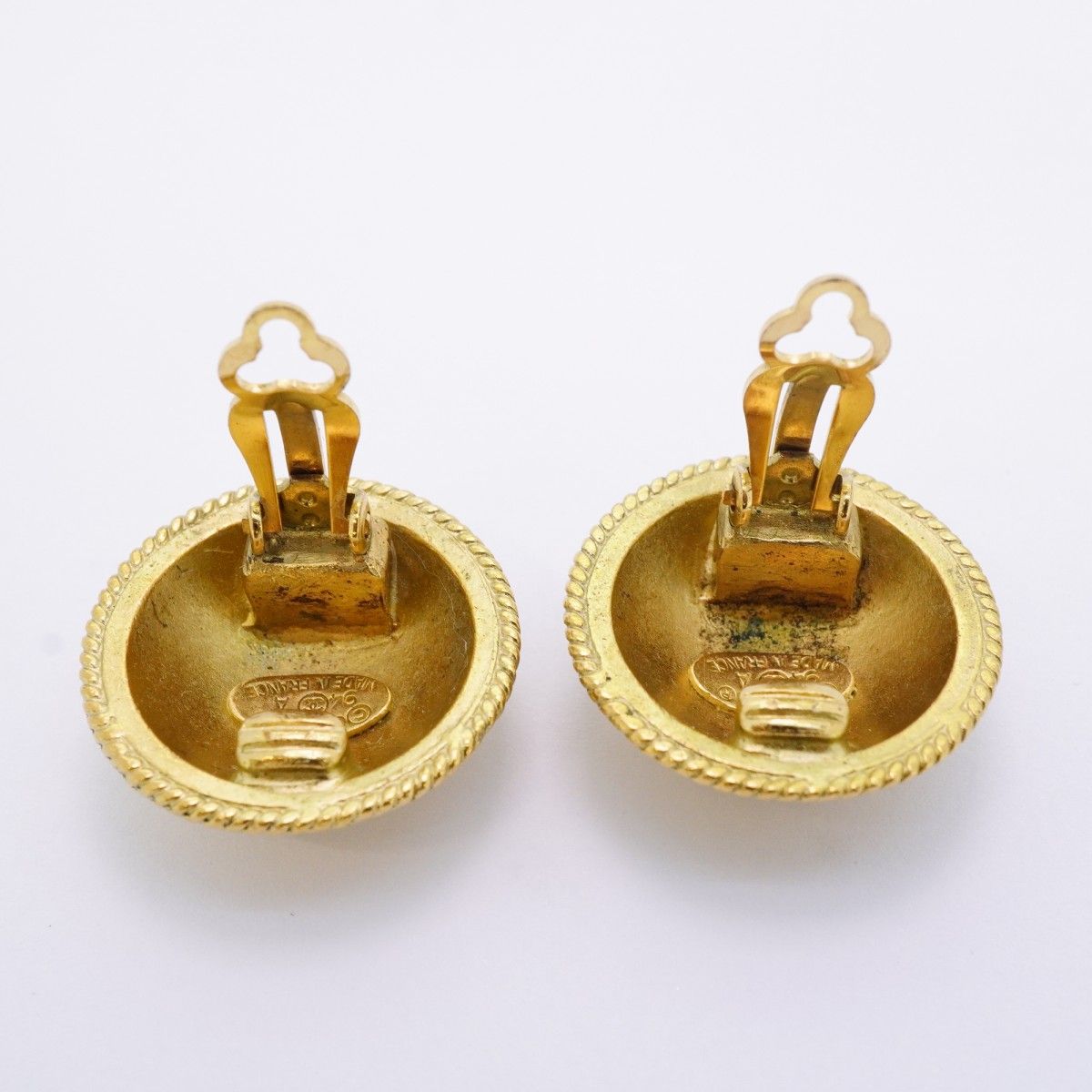 Chanel Earrings Vintage CC Logo Round — view 9