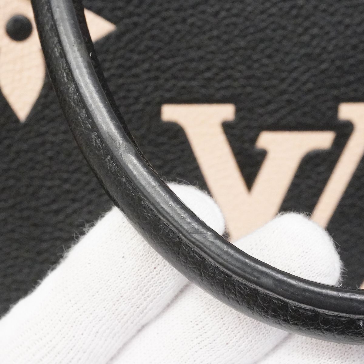 Louis Vuitton Tote Monogram Empreinte Bicolor On The Go Black Beige 2-Way — view 7