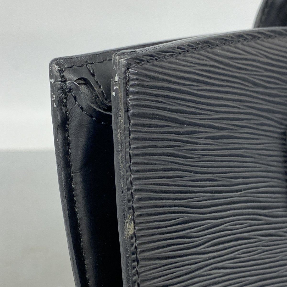 Louis Vuitton Handbag Epi Saint Jacques Noir — view 6