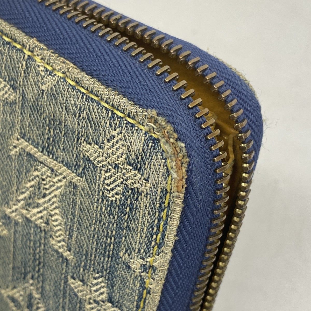 Louis Vuitton Wallet Monogram Denim Zippy Blue — view 5
