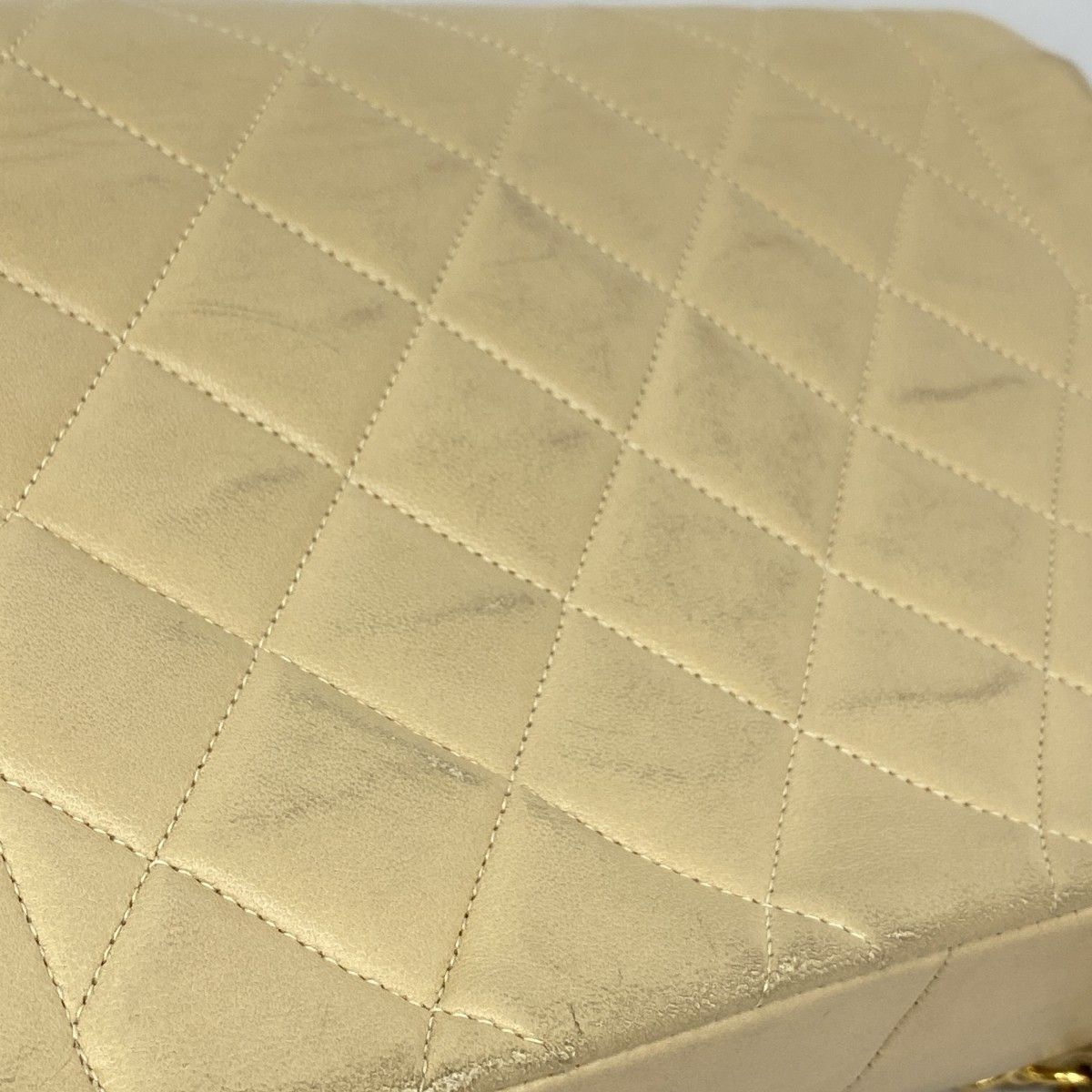 Chanel Shoulder Bag Diana Lambskin Beige Gold — view 6