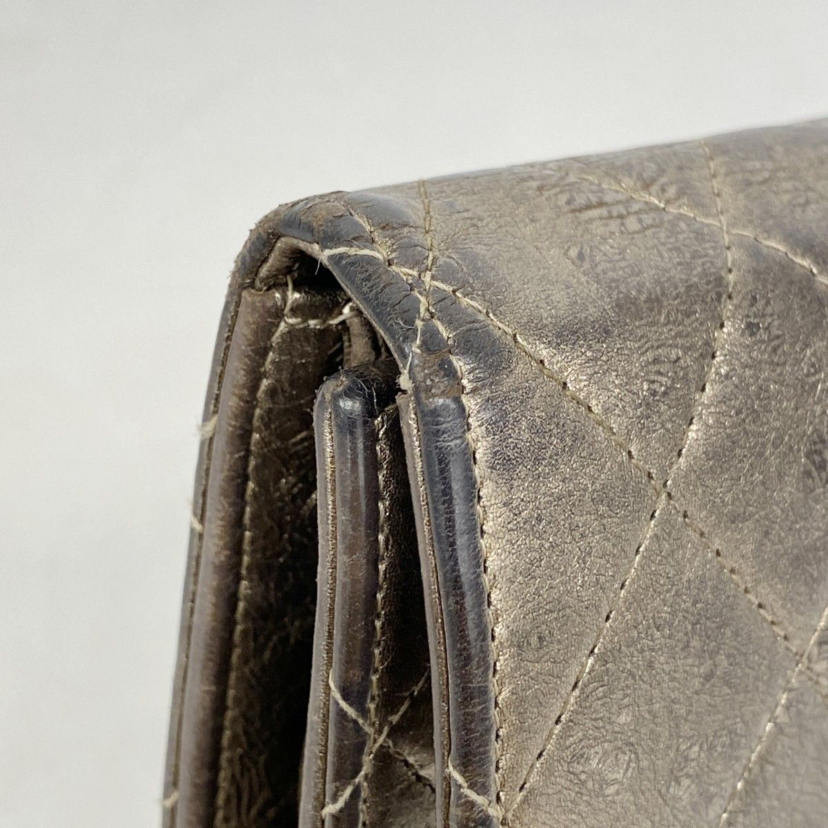 Chanel Wallet 2.55 Calfskin Gold Silver Handbag — view 6