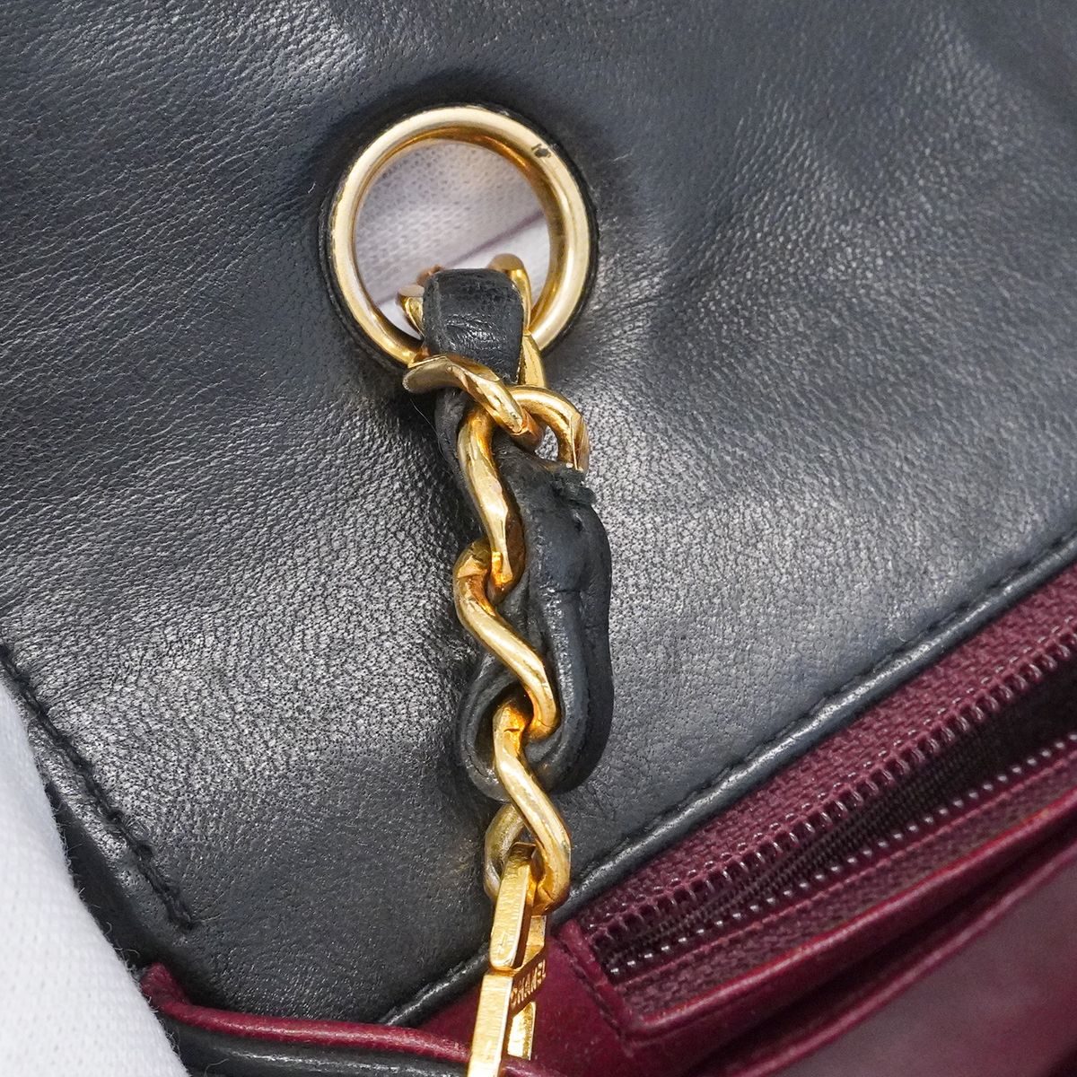 Chanel Shoulder Bag Diana Lambskin Black Gold — view 8
