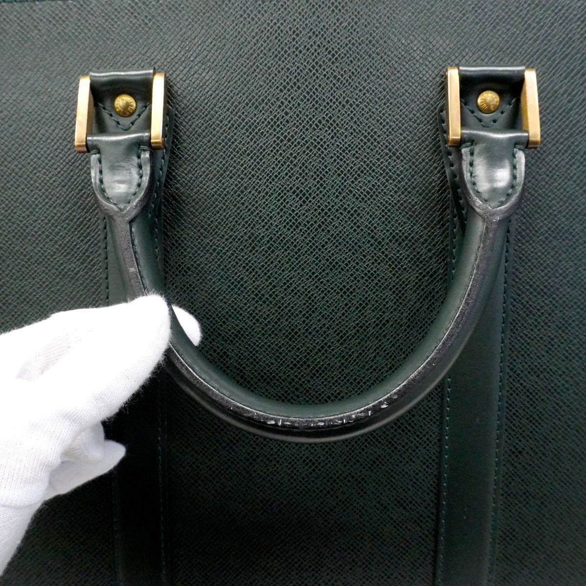 Louis Vuitton Business Bag Taiga Porte Documents Rosin Epi Sear 2-Way — view 8