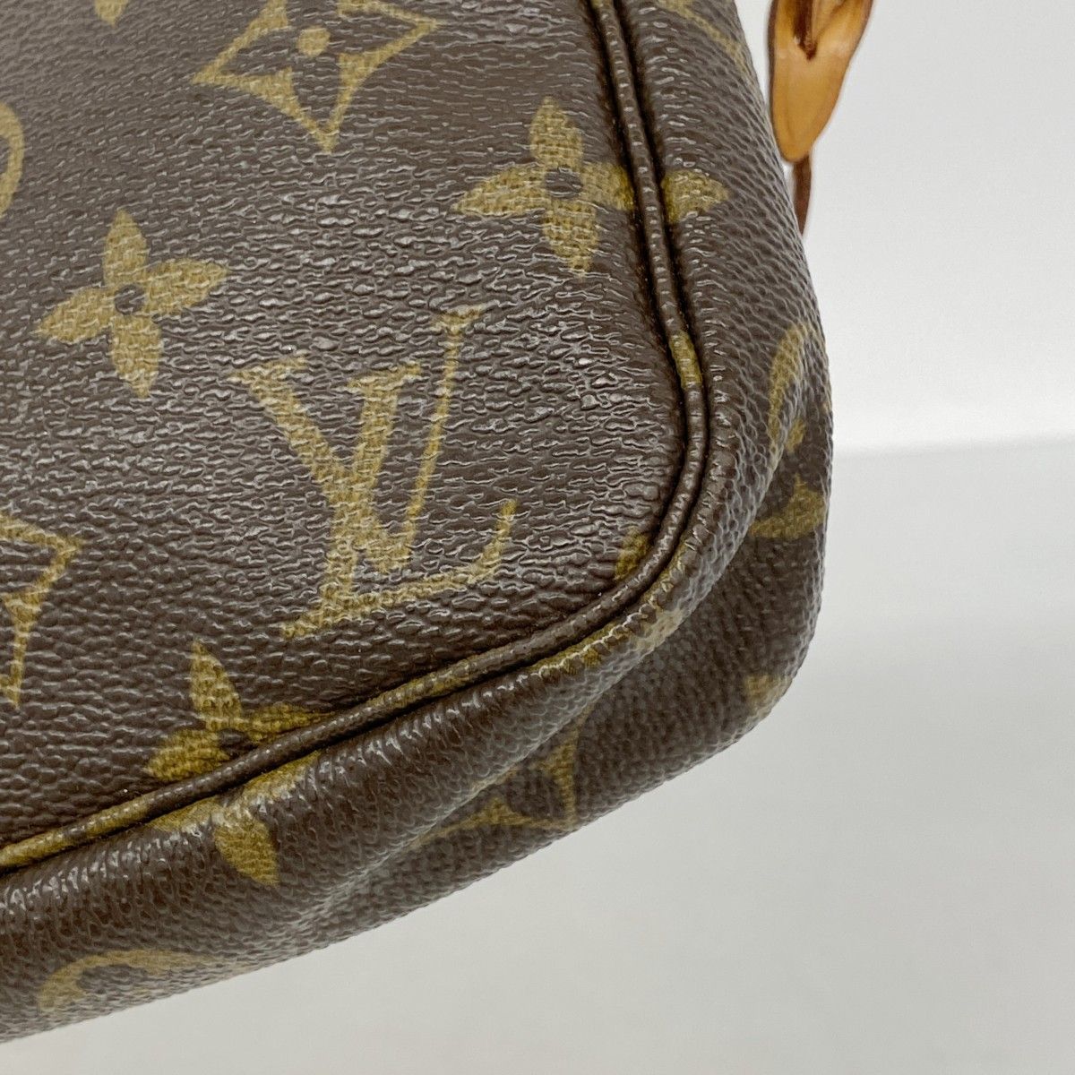 Louis Vuitton Pouch Monogram Pochette Brown — view 9