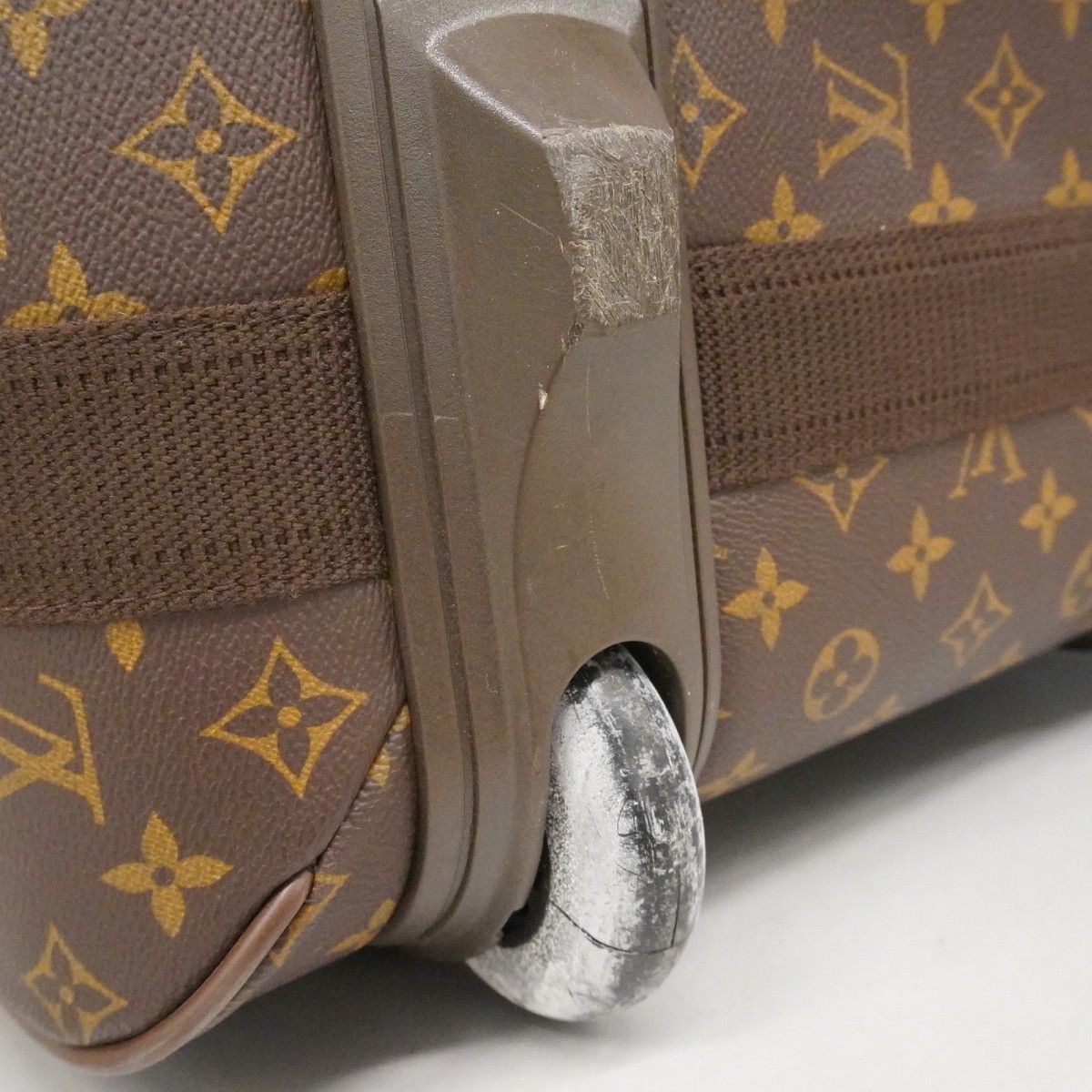 Louis Vuitton Travel Bag Monogram Pegase 55 Brown — view 6