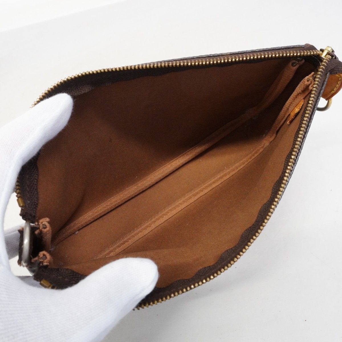 Louis Vuitton Pouch Monogram Pochette Brown — view 4