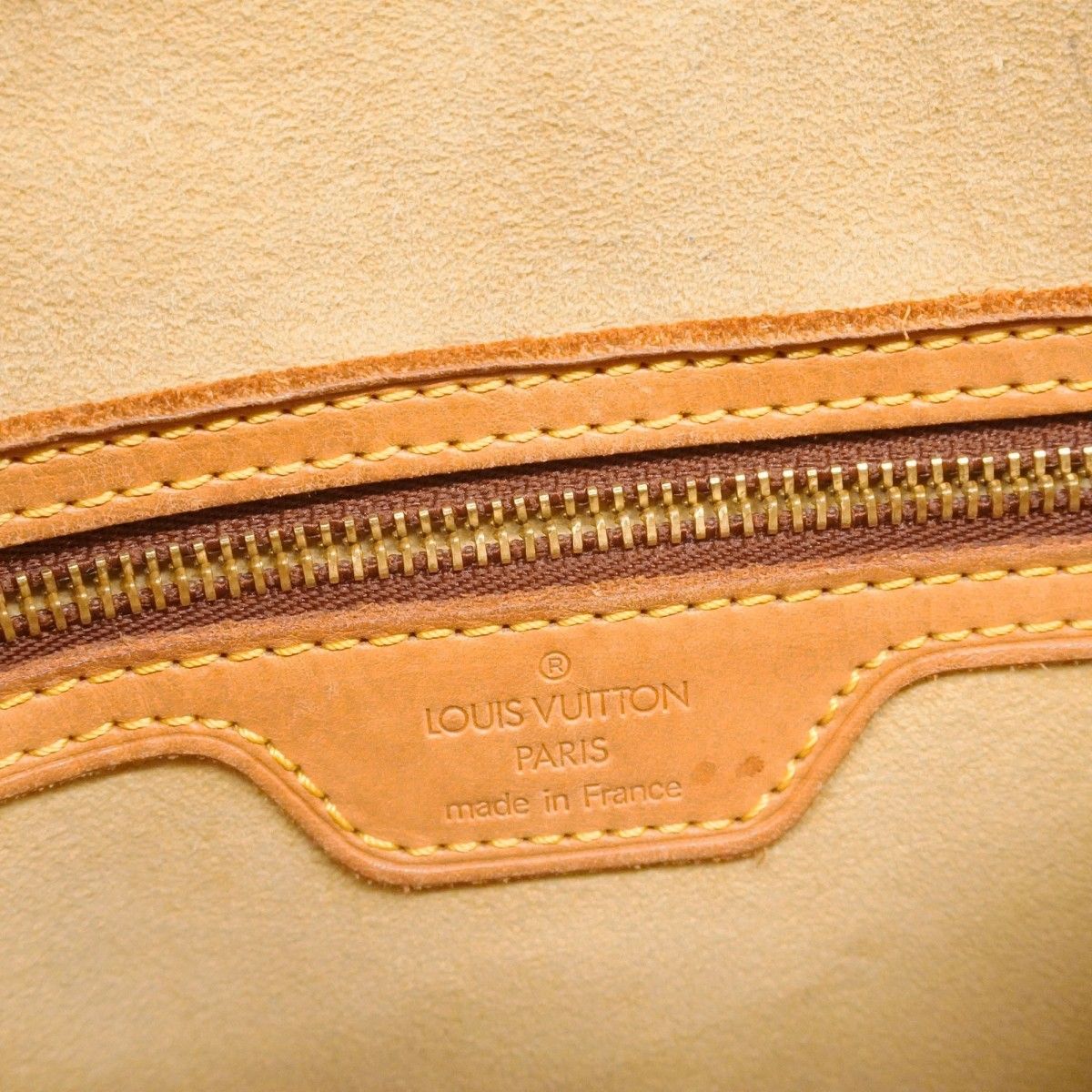 Louis Vuitton Shoulder Bag Monogram Looping GM Brown — view 5