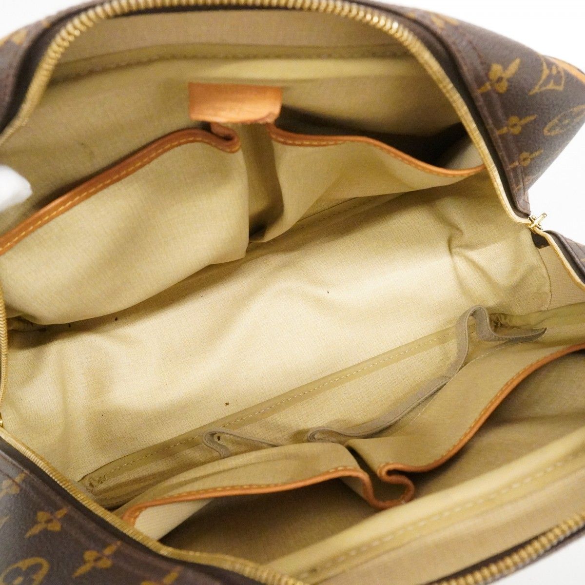 Louis Vuitton Handbag Monogram Deauville Brown — view 4