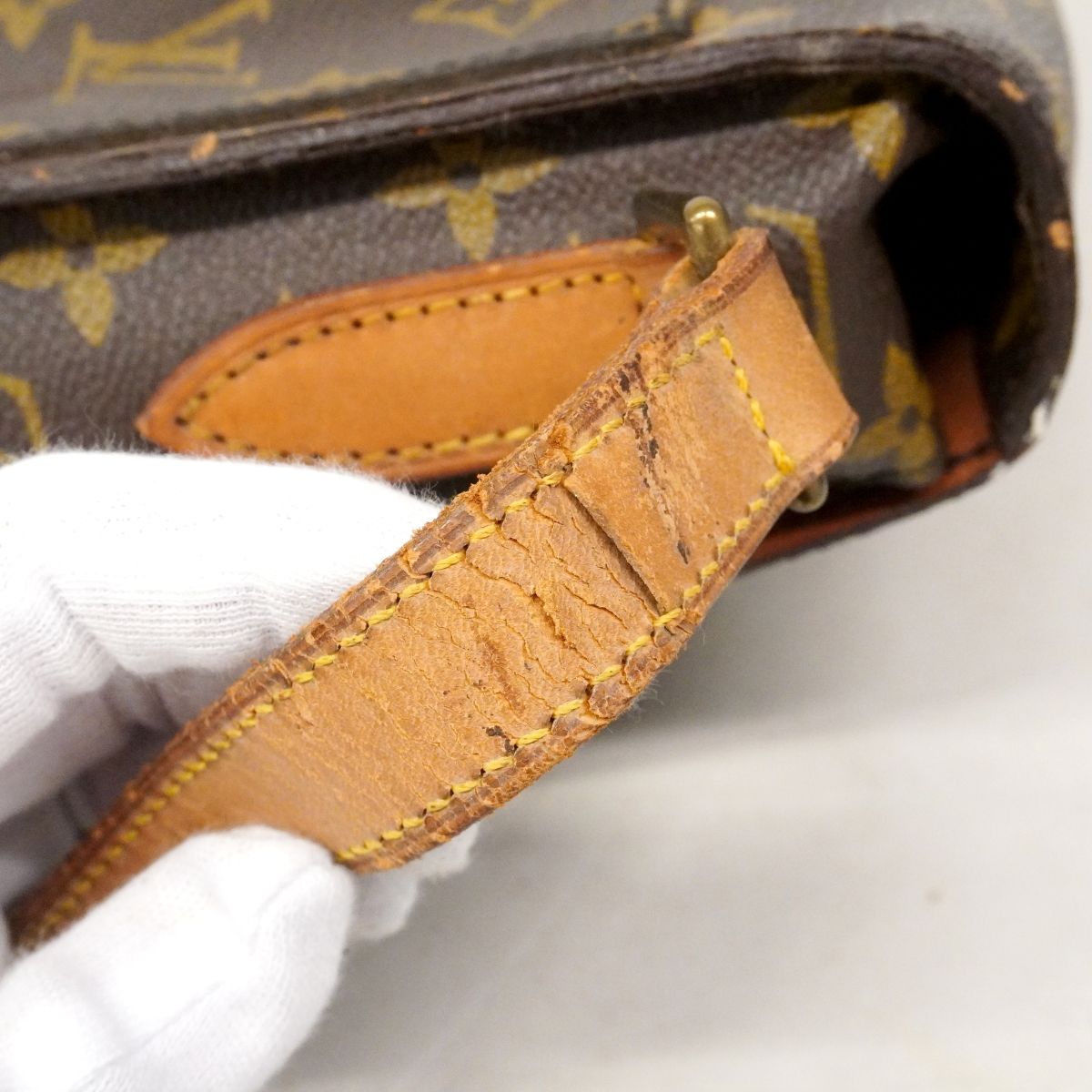 Louis Vuitton Shoulder Bag Monogram Saint Cloud GM Brown — view 6