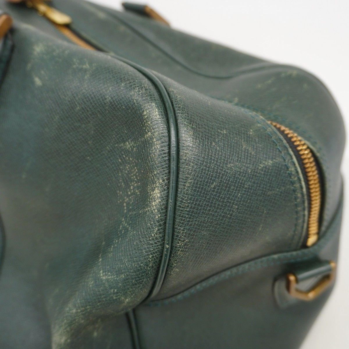 Louis Vuitton Boston Bag Taiga Kendall PM Epi — view 7