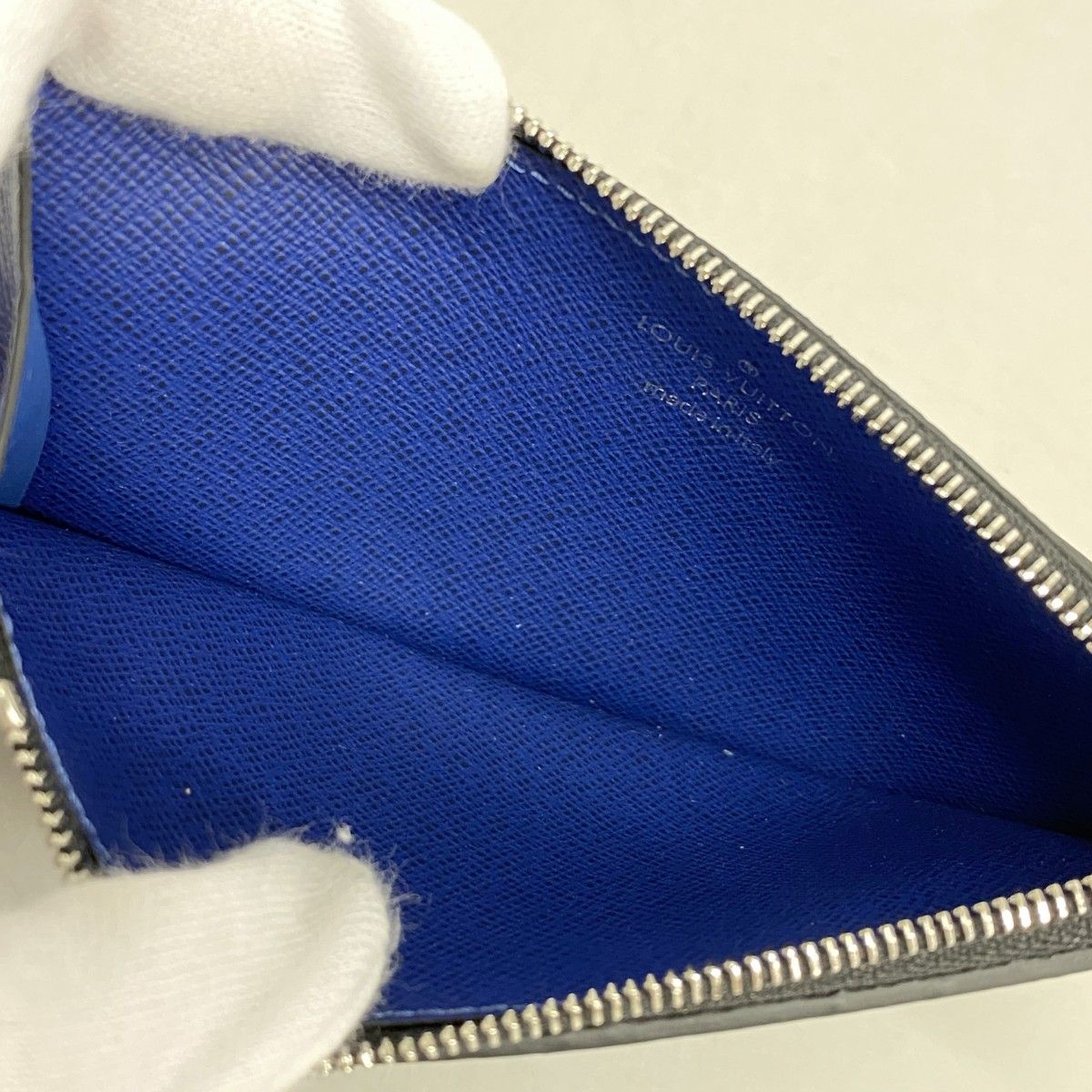 Louis Vuitton Coin Case Taigarama Card Holder Cobalt — view 3
