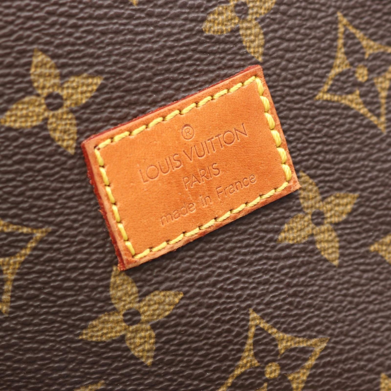 Louis Vuitton Shoulder Bag Saumur 30 Canvas Leather — view 5