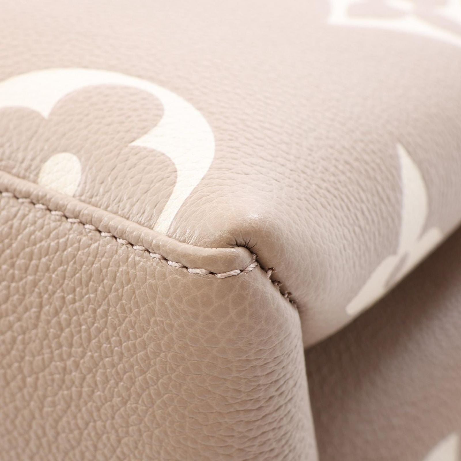 Louis Vuitton Handbag Petit Palais PM Monogram Empreinte Tourtrere Cream 2-Way — view 6