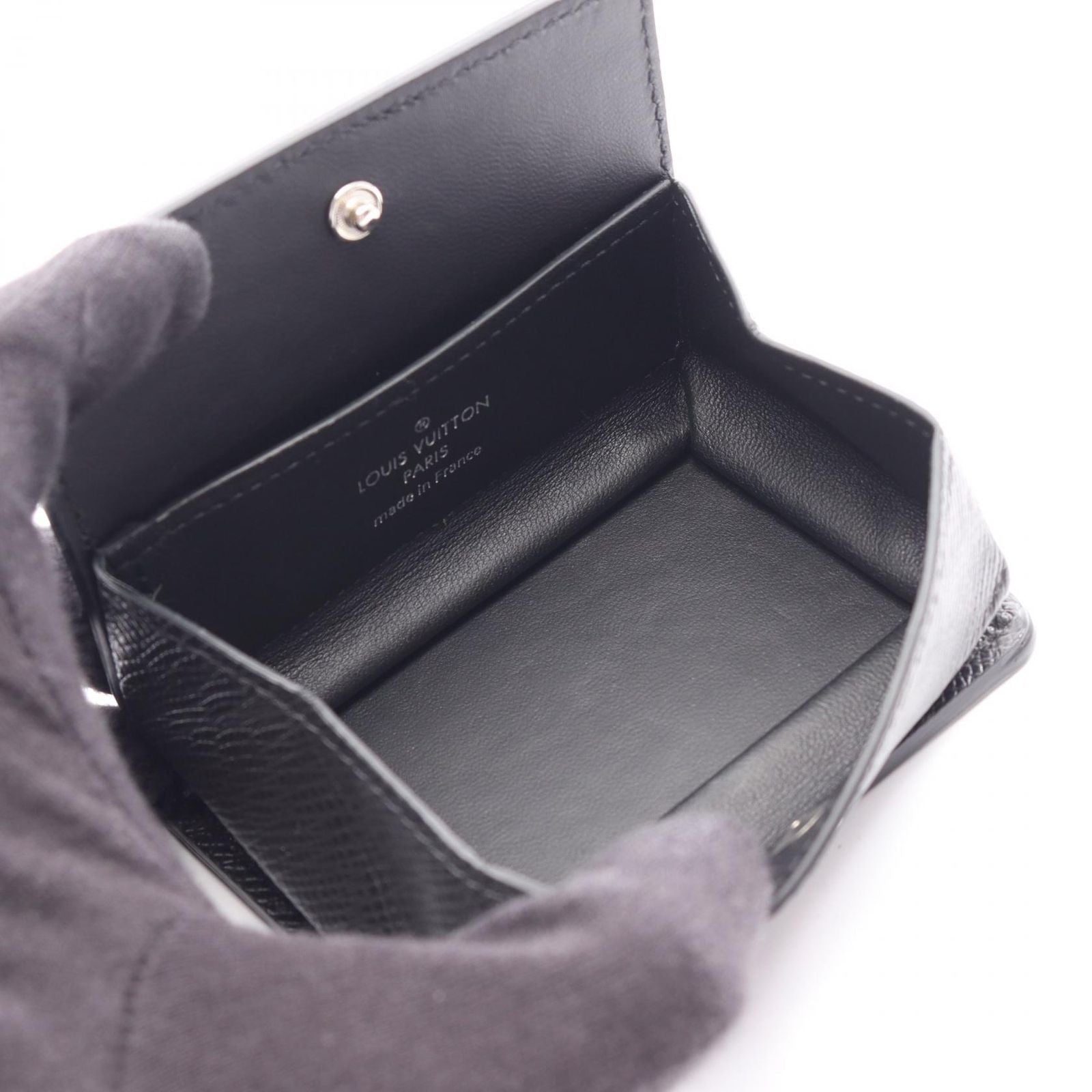 Louis Vuitton Coin Case Taiga Ardoise Noir Leather Pass — view 3