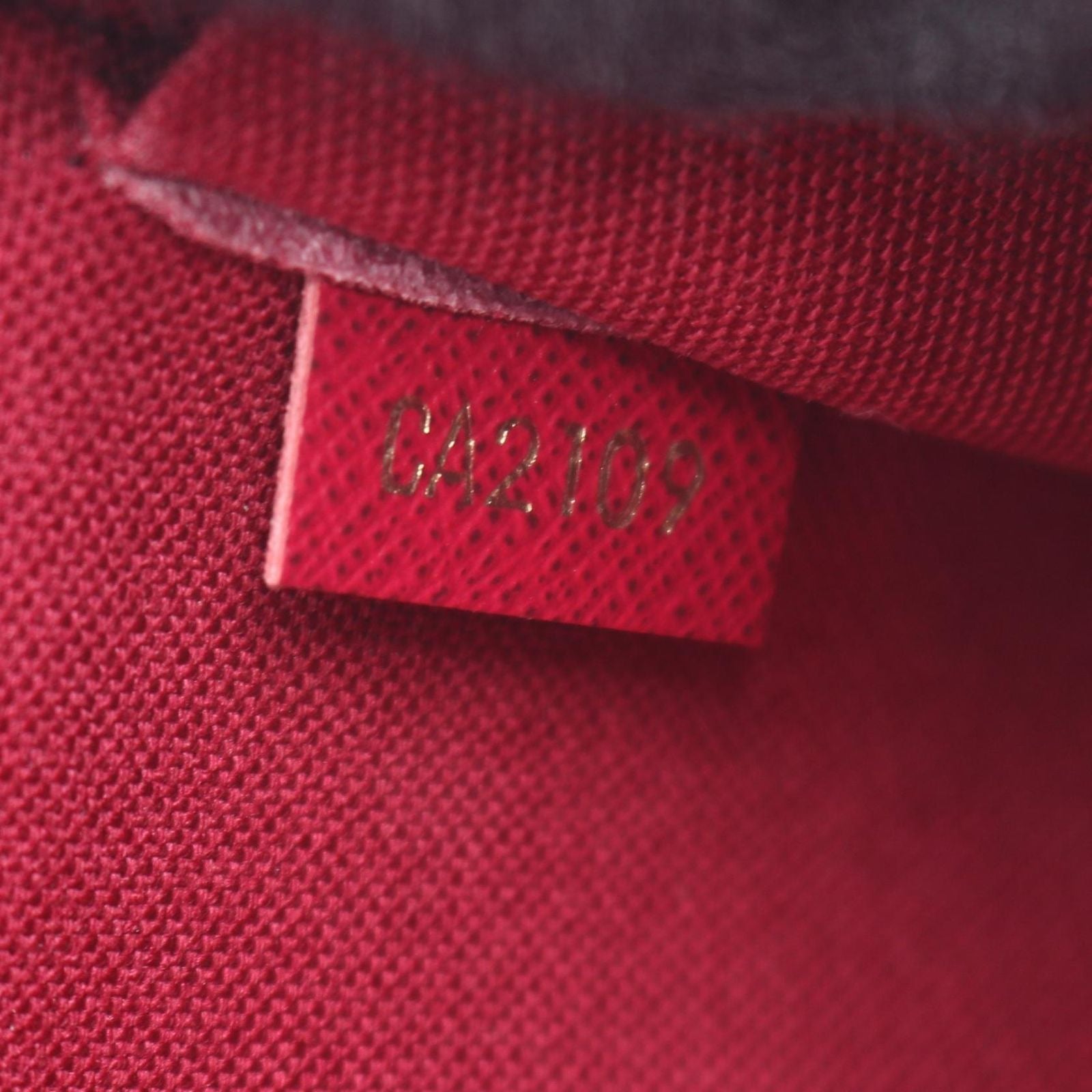 Louis Vuitton Shoulder Bag Pochette Monogram Fuchsia Canvas Leather Felicie — view 5