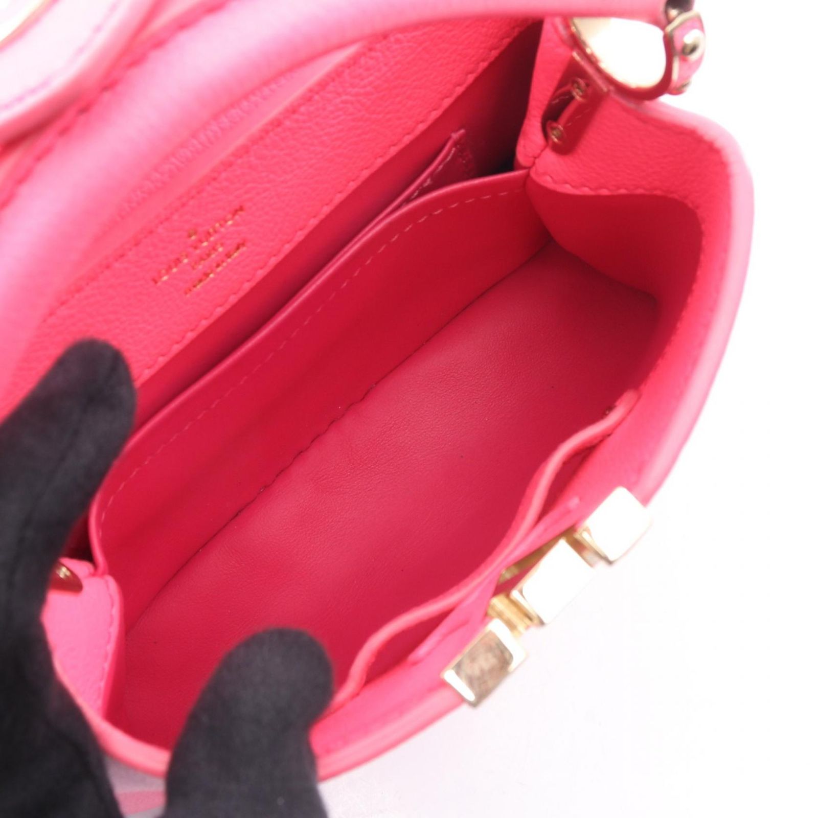 Louis Vuitton Handbag Capucines Mini 2-Way Neon Pink Leather — view 3
