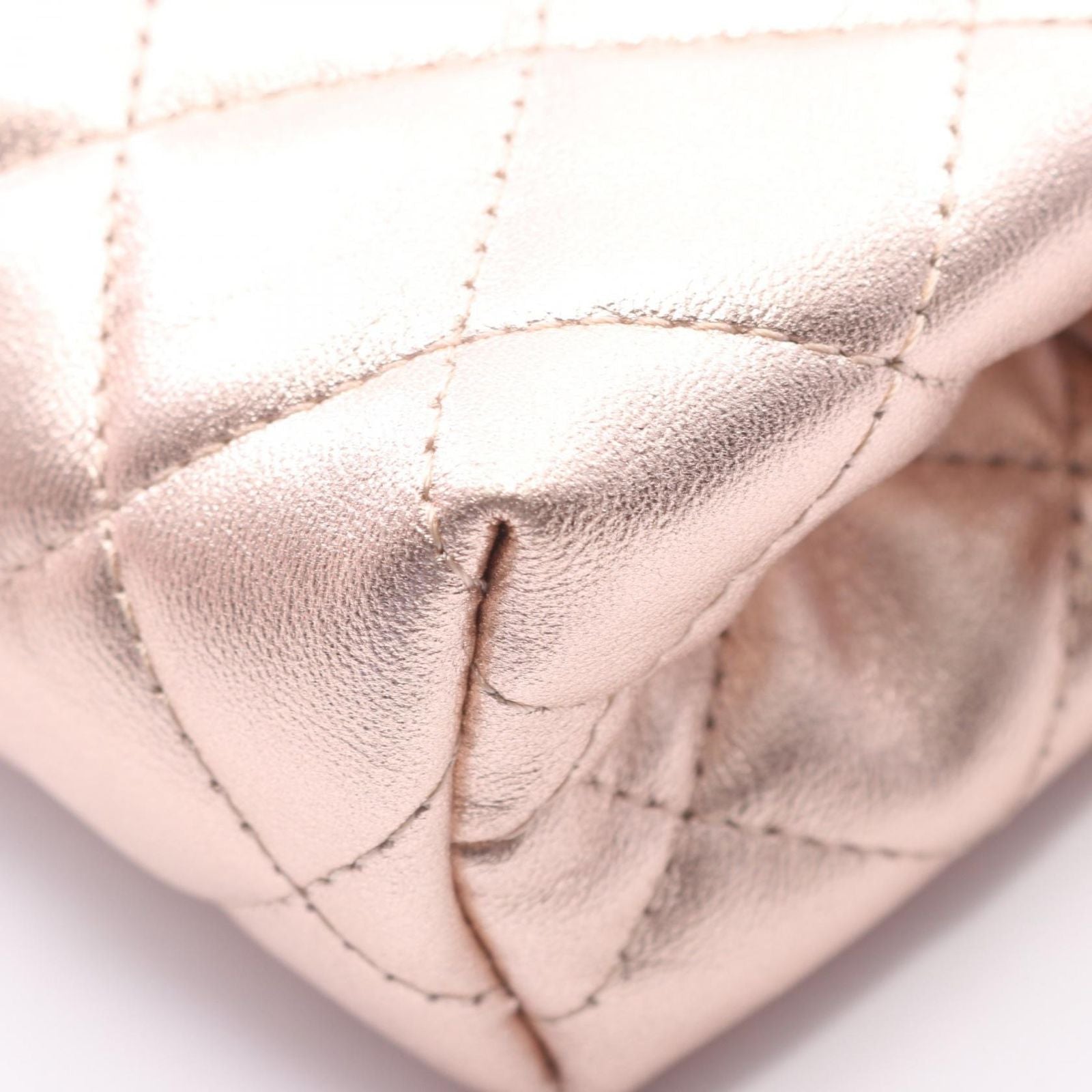 Chanel Pouch Quilted Metallic Rose Gold Lambskin — view 8