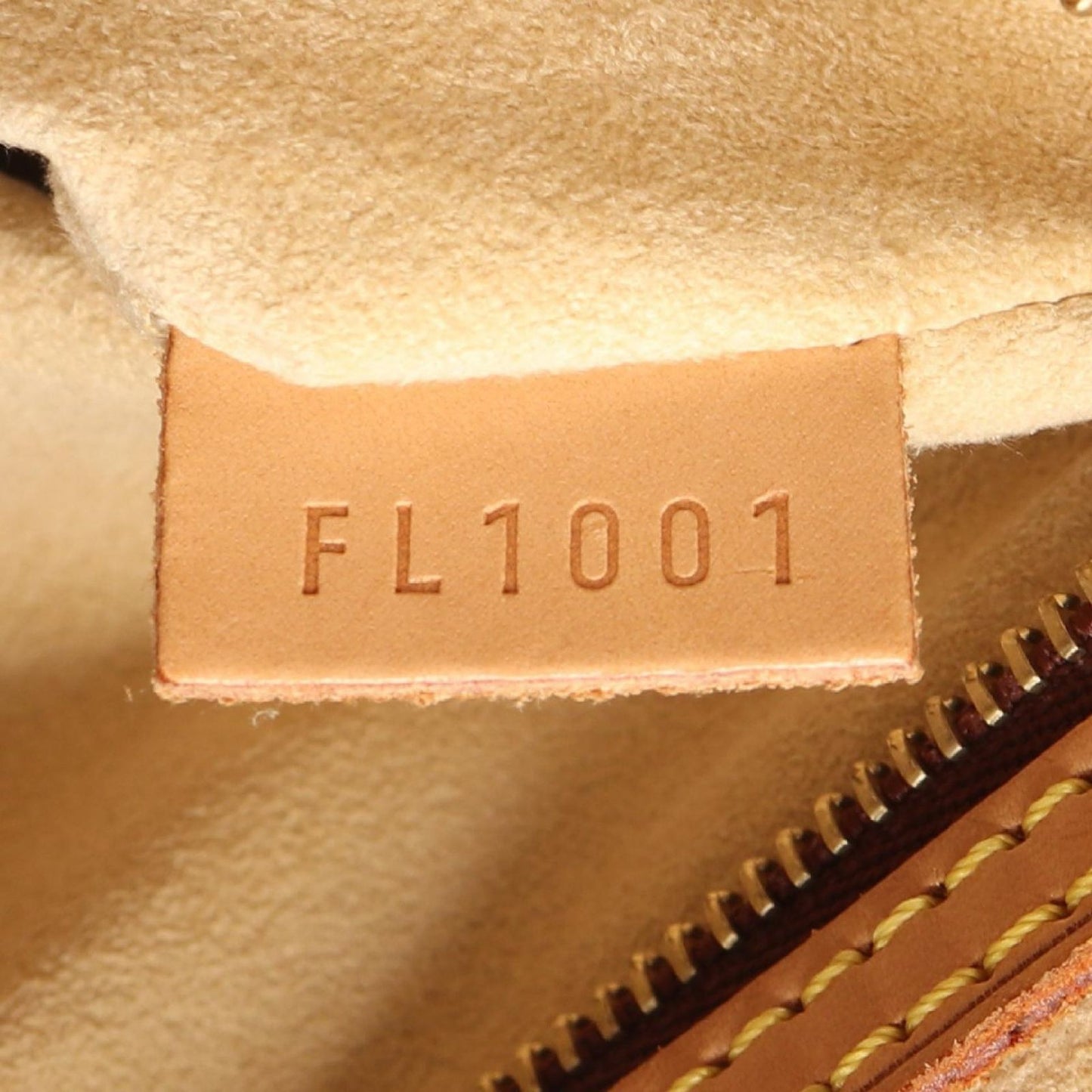 Louis Vuitton Shoulder Bag Looping Canvas Leather — view 5