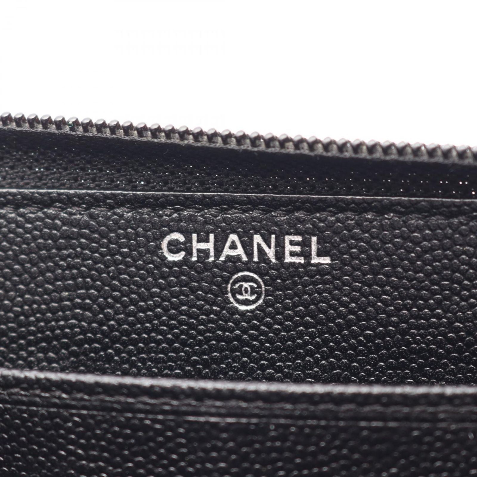 Chanel Round Wallet CC Logo Black Caviar Leather — view 4
