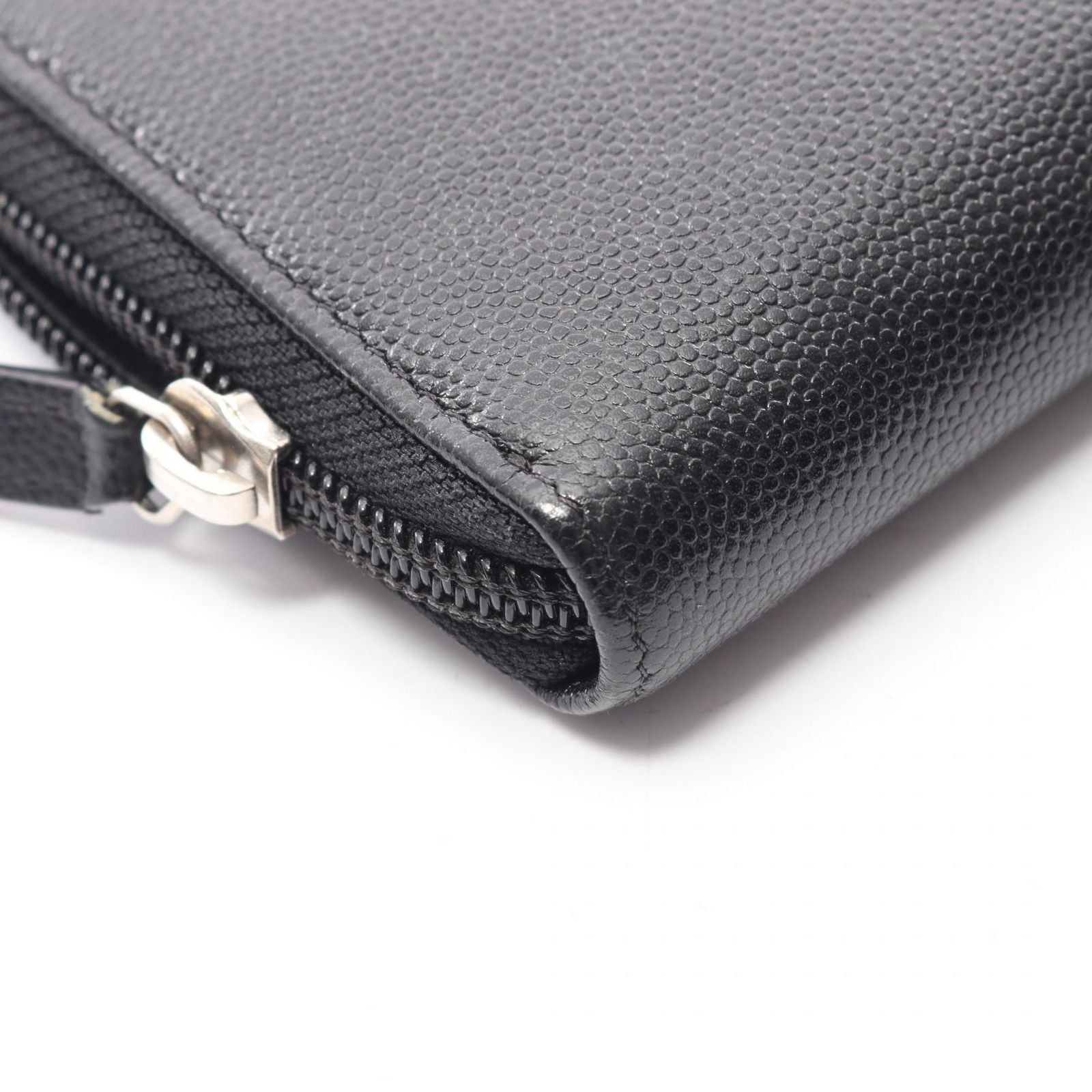 Chanel Round Wallet CC Logo Black Caviar Leather — view 9