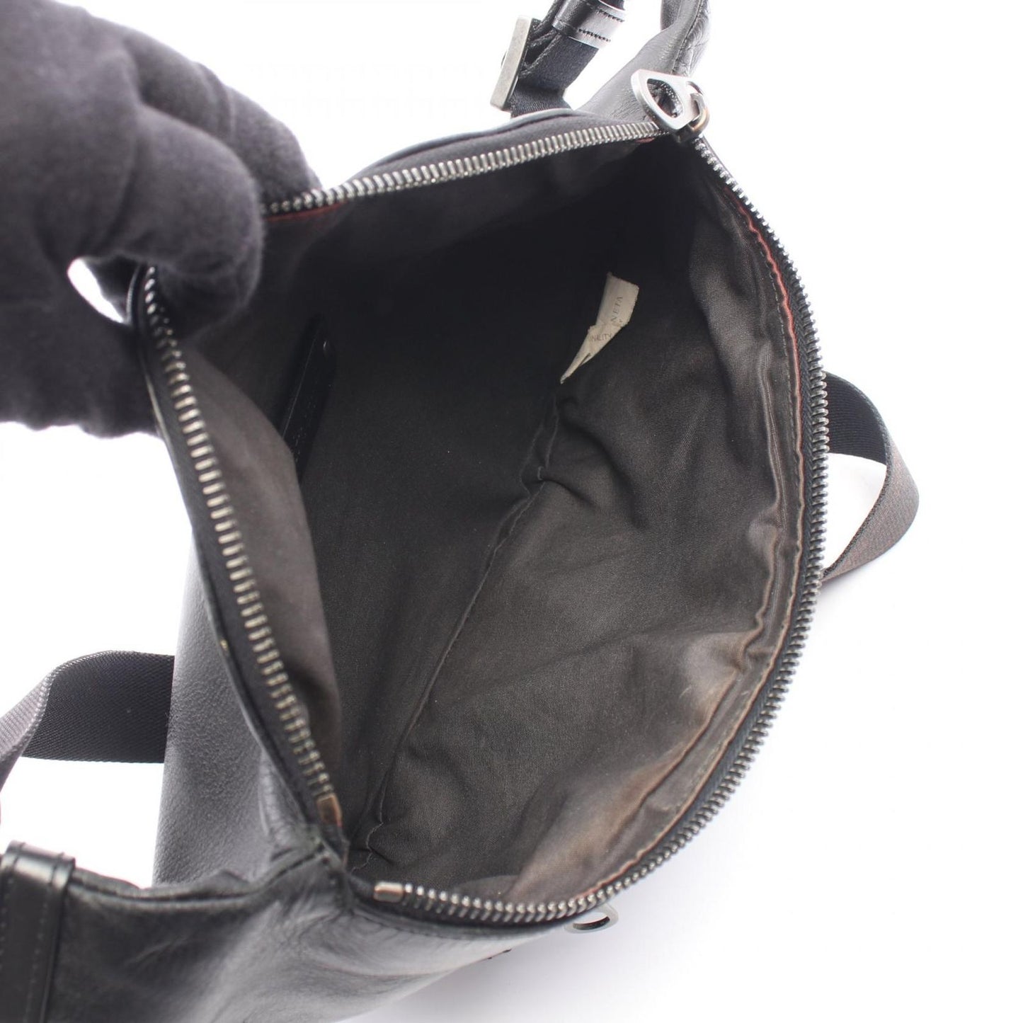 Bottega Veneta Waist Bag Intrecciato Black Leather — view 3