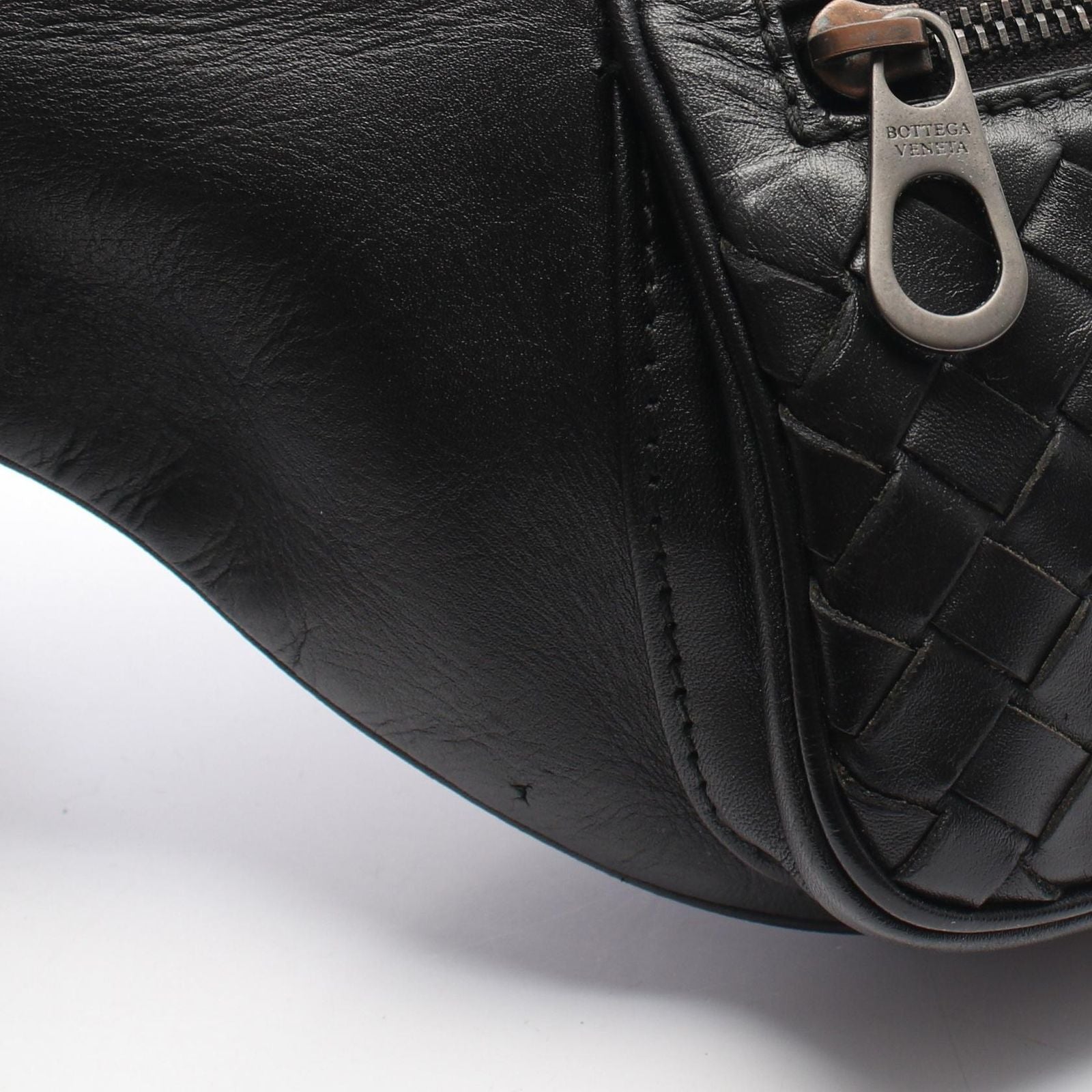 Bottega Veneta Waist Bag Intrecciato Black Leather — view 6