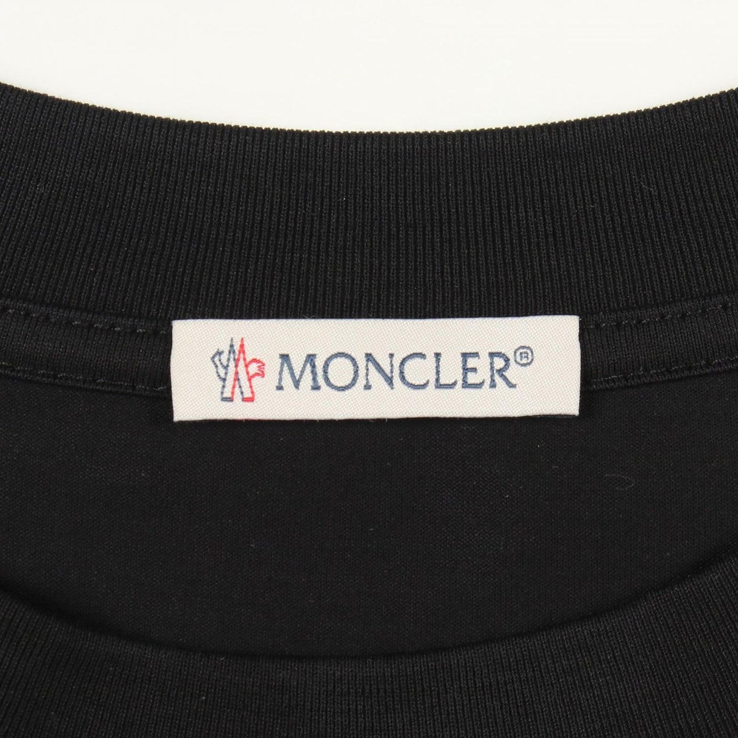 Moncler Short Sleeve T-Shirt Sequin Logo Cropped Cotton — view 3