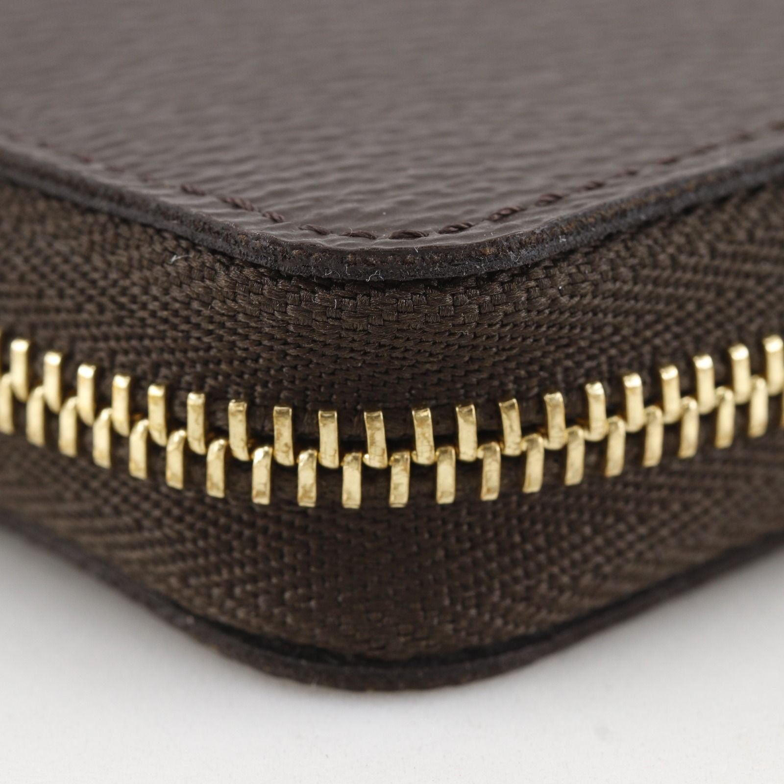 Louis Vuitton Zippy Coin Purse Monogram Giant Brown Case — view 4