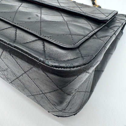 Chanel Shoulder Bag Quilted Gold Turnlock CC Logo Leather Black — view 7