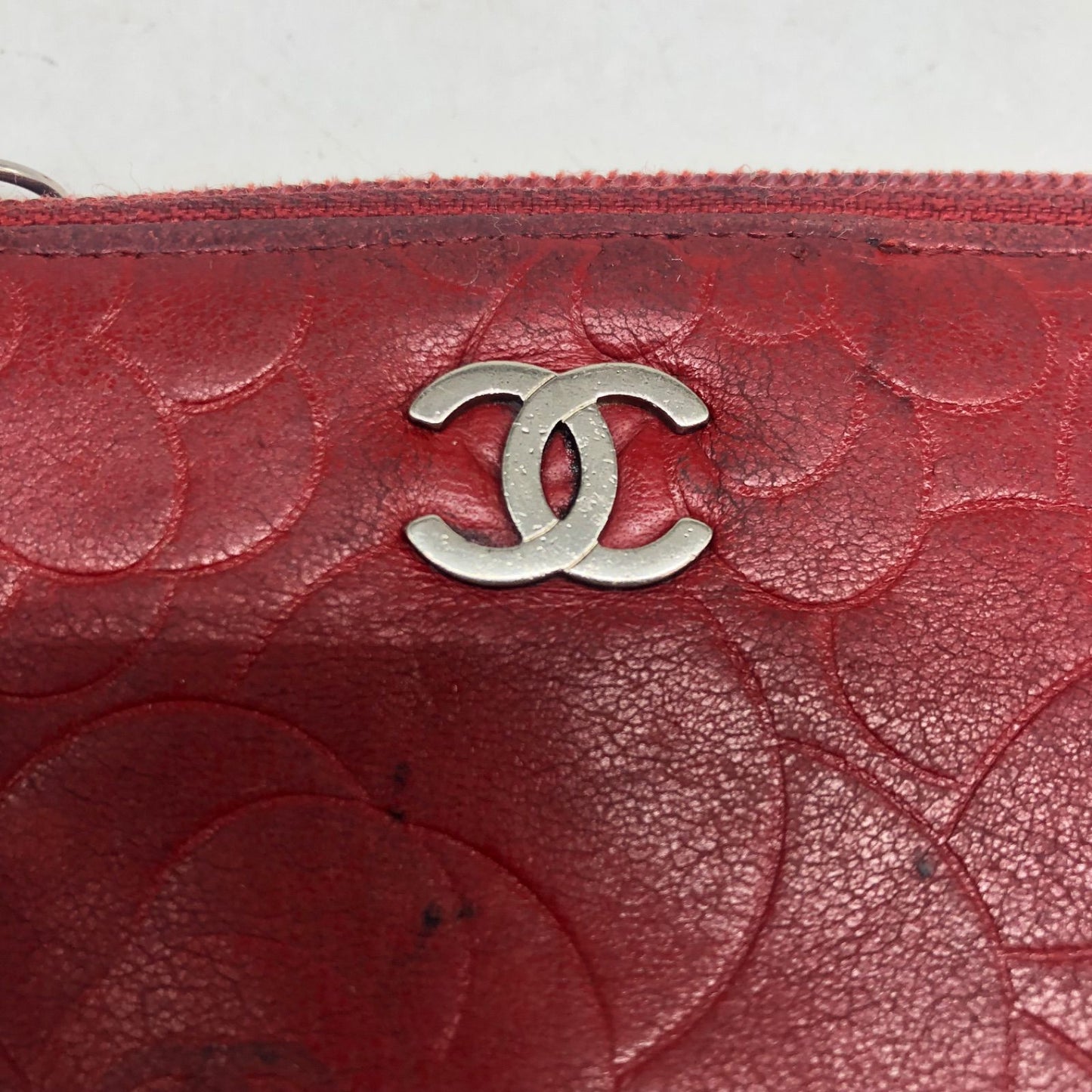 Chanel Coin Case Pouch Camellia Red CC Logo — view 9
