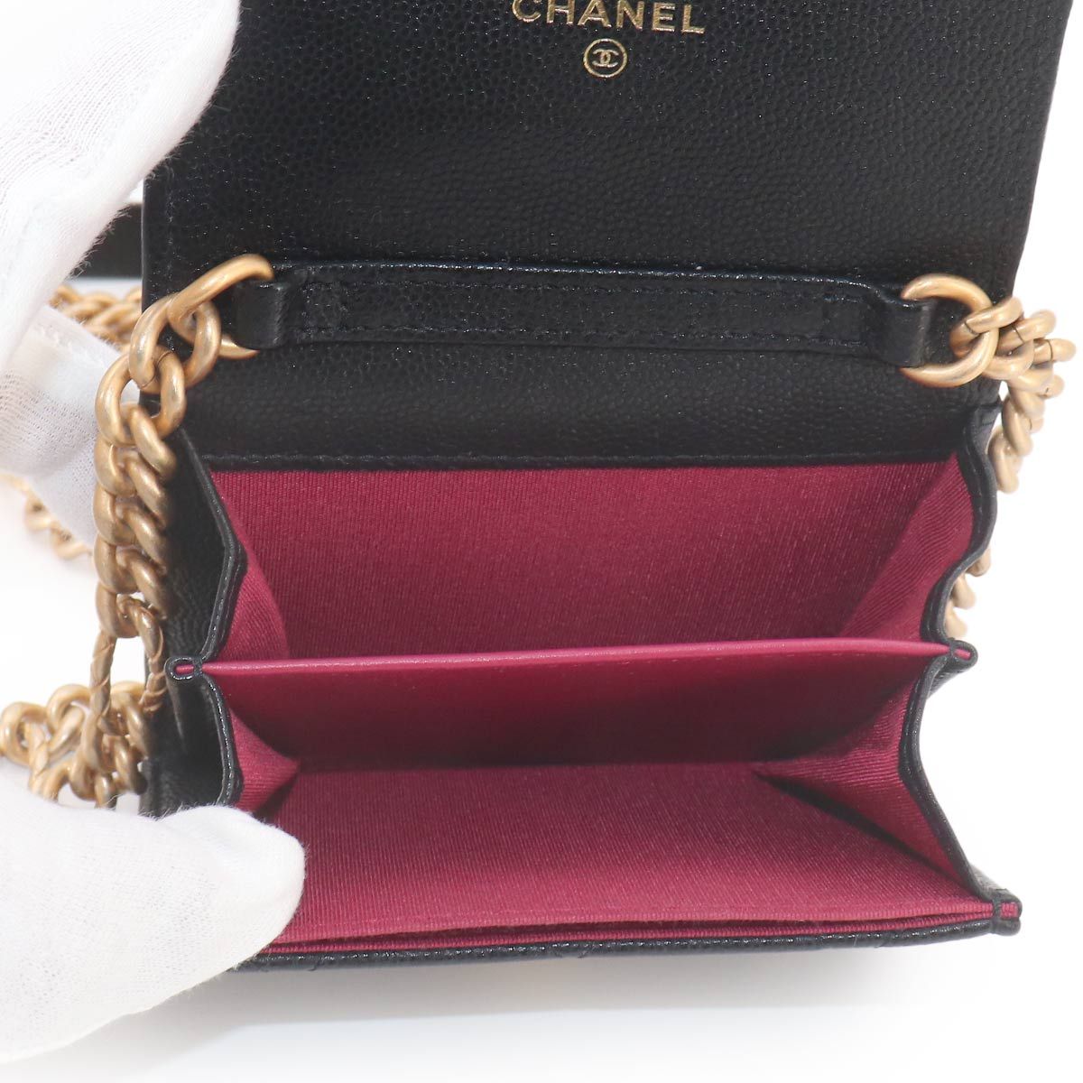 Chanel Quilted Bracelet on Chain Shoulder Card Case Caviar Leather Black — view 8