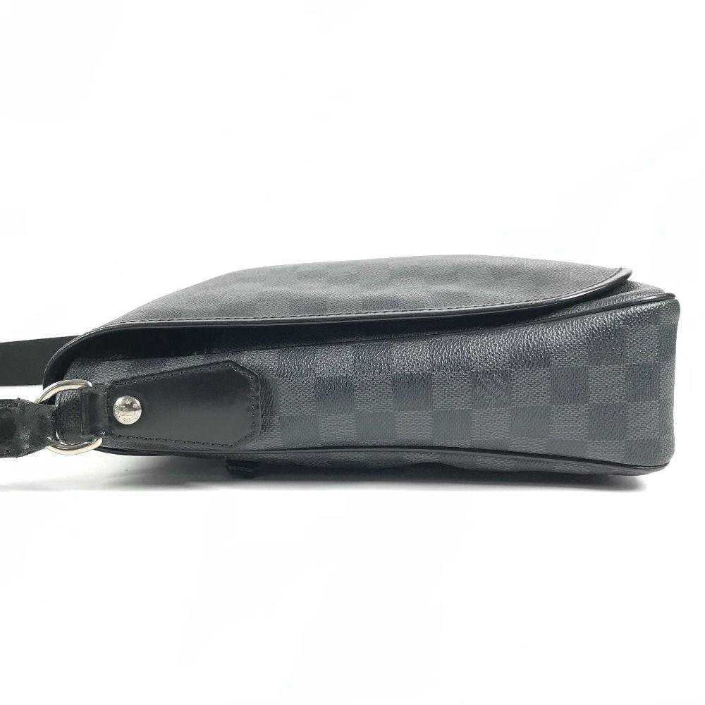 Louis Vuitton Shoulder Bag Daniel Damier Graphite Canvas Black — view 3