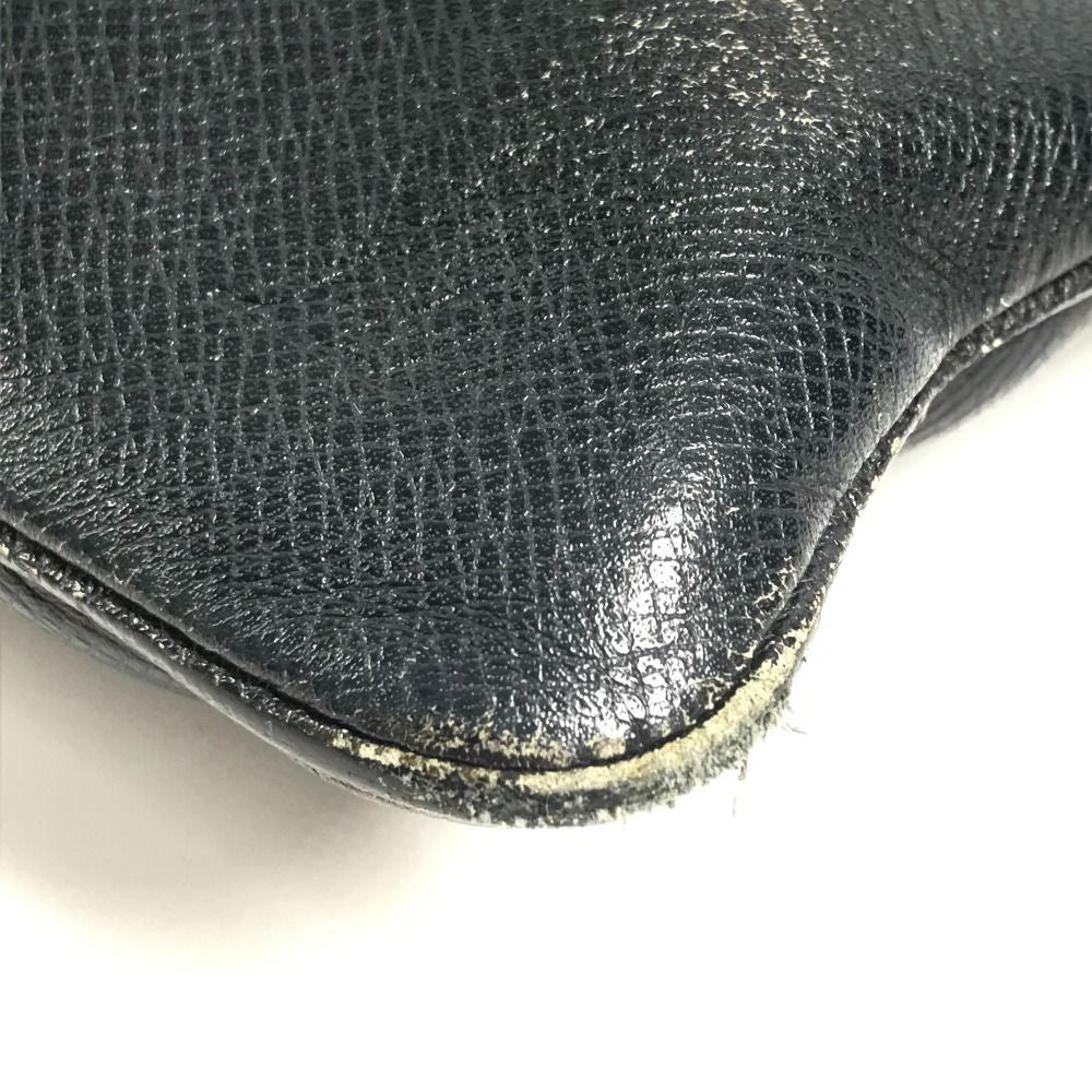 Louis Vuitton Shoulder Bag Sasha Taiga Leather Boreal Navy — view 6
