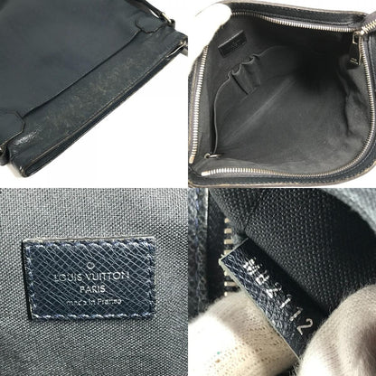 Louis Vuitton Shoulder Bag Sasha Taiga Leather Boreal Navy — view 8