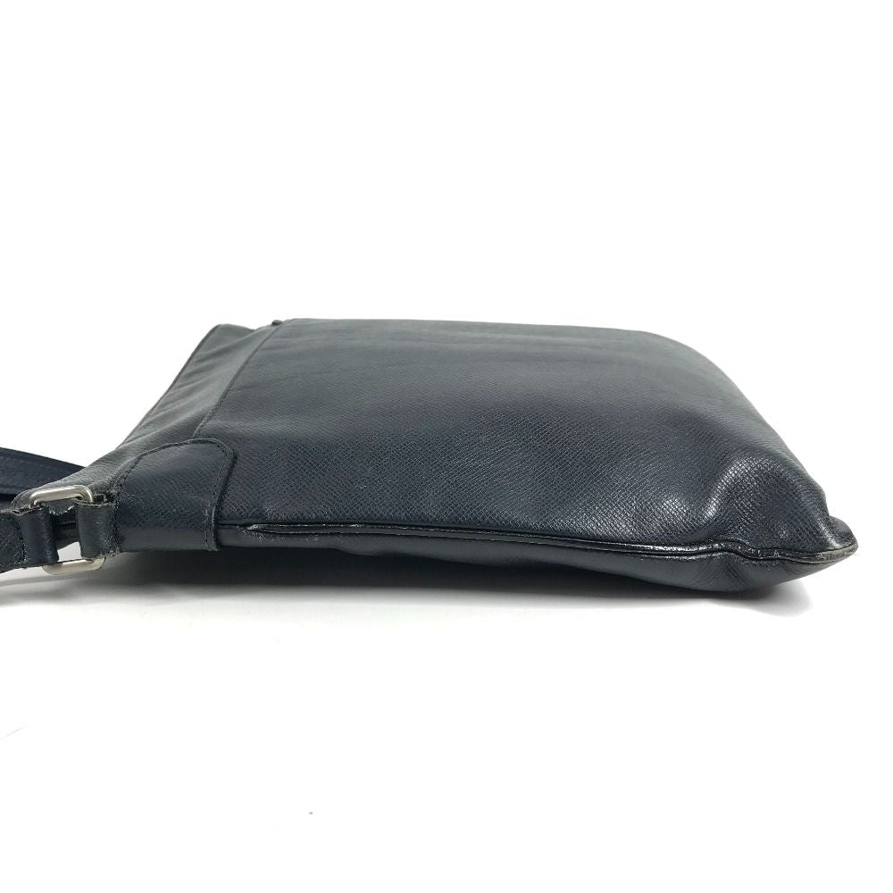 Louis Vuitton Shoulder Bag Sasha Taiga Leather Boreal Navy — view 3