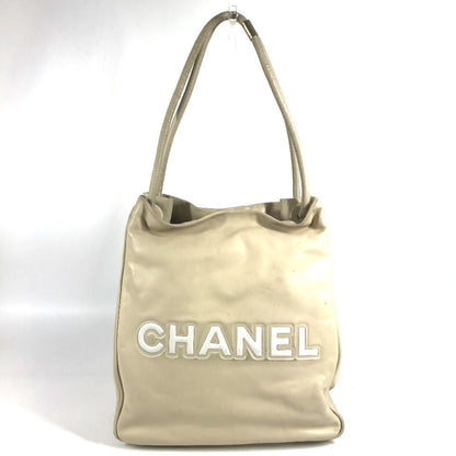Chanel Shoulder Bag Camellia Logo Leather Beige — view 2