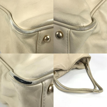 Chanel Shoulder Bag Camellia Logo Leather Beige — view 7