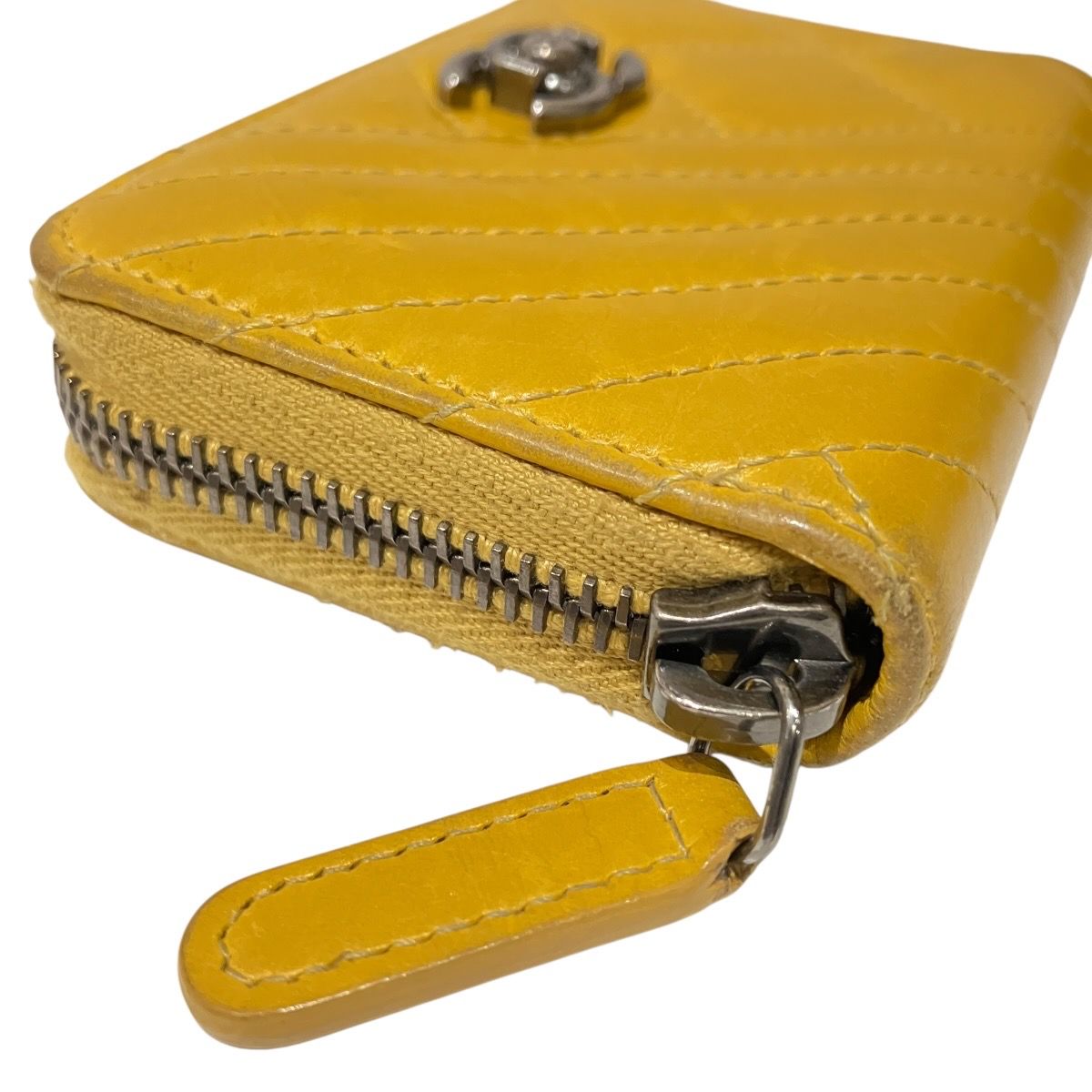 Chanel Quilted Bias Stitch Card Case Leather — view 9